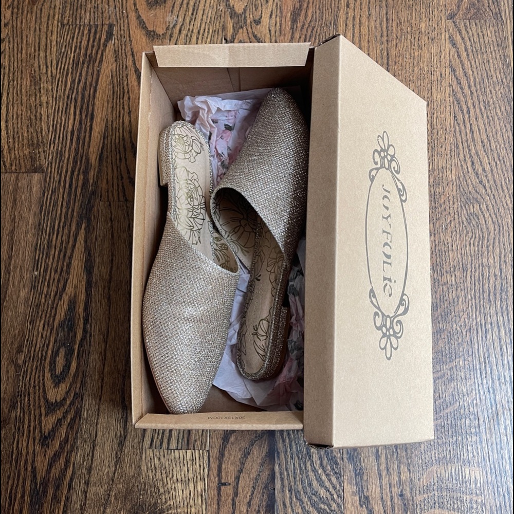 Joyfolie Audra Gold Flats Size 7.5